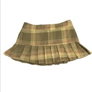 Pleated mini skirt